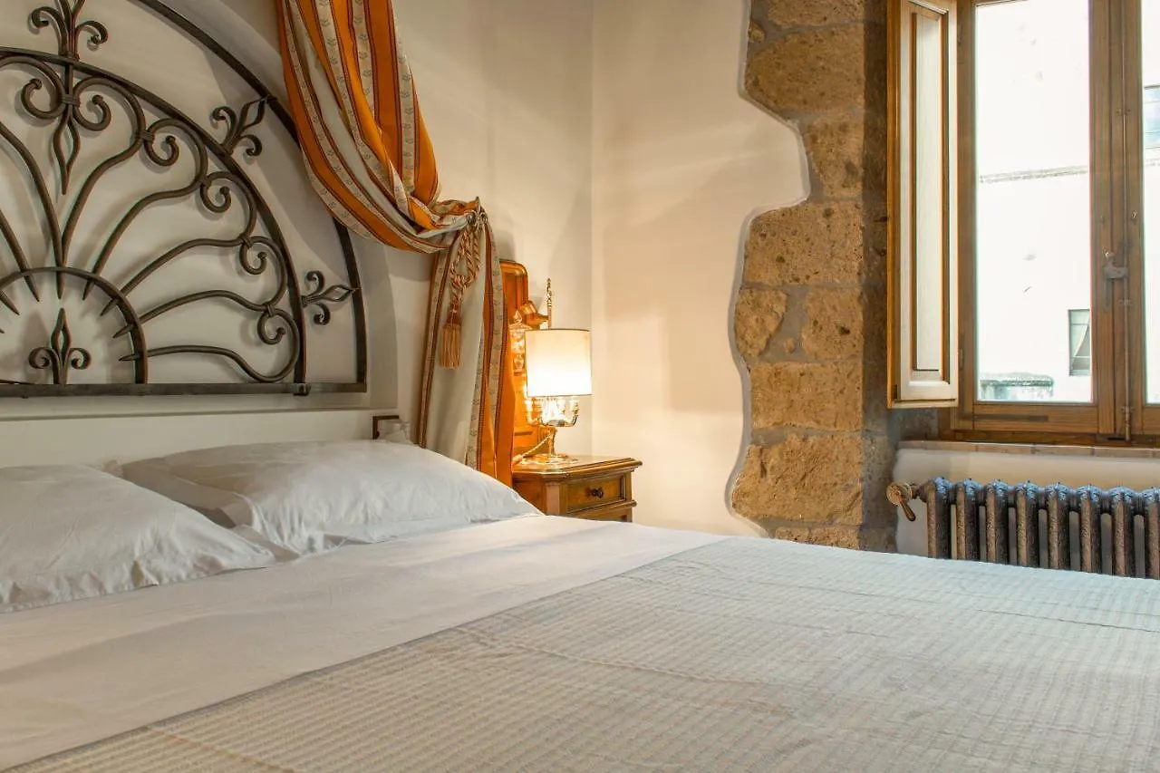 Hotel La Posta Regia Pitigliano
